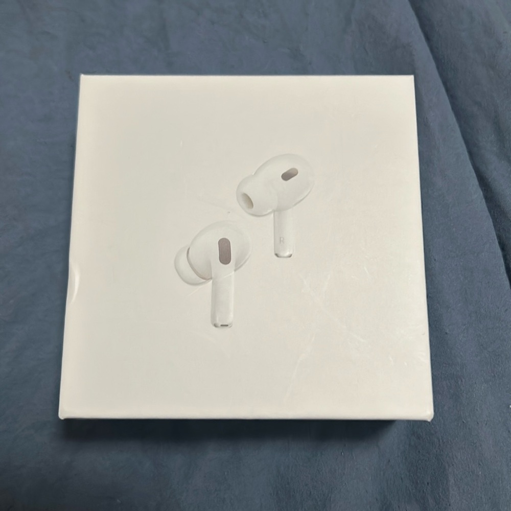 COPY - Airpods Pro 2nd Gen NOT AUTHENTIC!!!